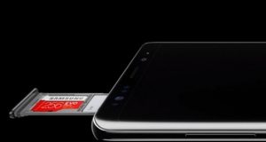 Eject SIM Tray on Galaxy S9