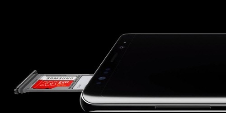 Eject SIM Tray on Galaxy S9